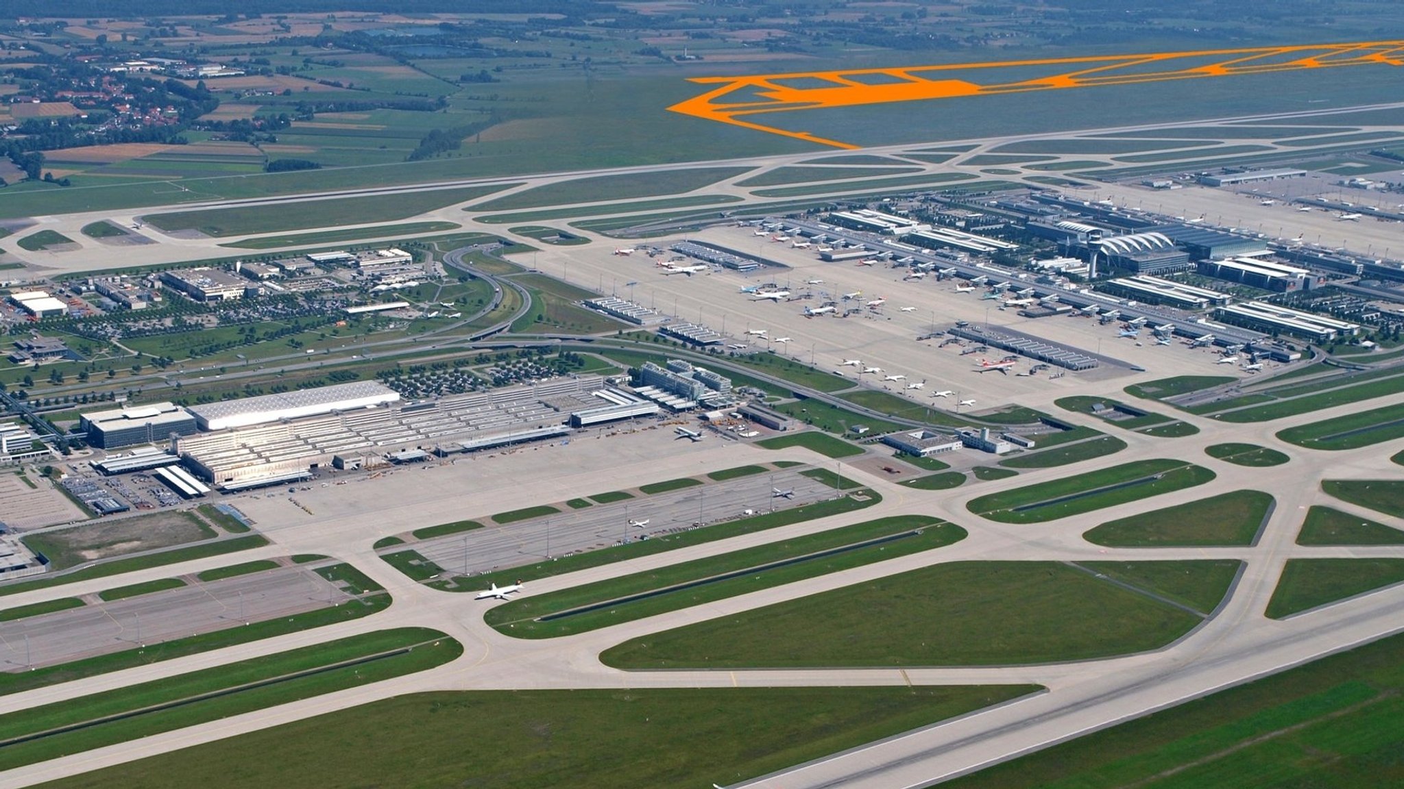 Flughafen München von oben | Bild: BR/Flughafen München GmbH Flughafen München von oben