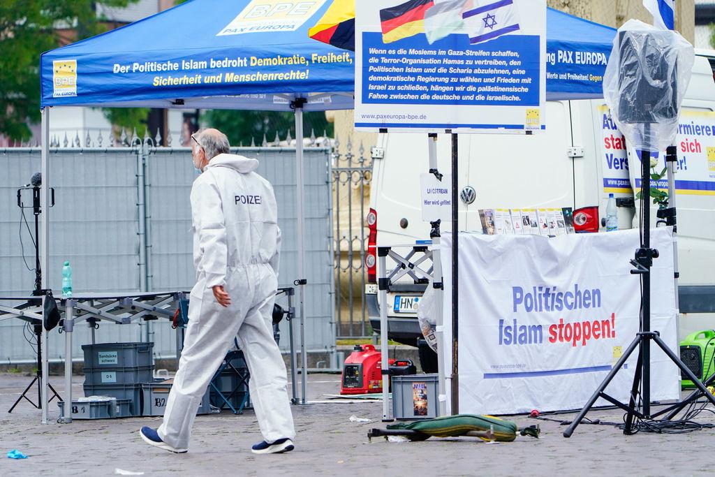 Polizist Stirbt Nach Messerangriff Auf Mannheimer Marktplatz | BR24