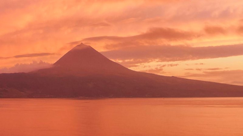 Der Vulkan Pico auf der Azoren-Insel Sao Jorge