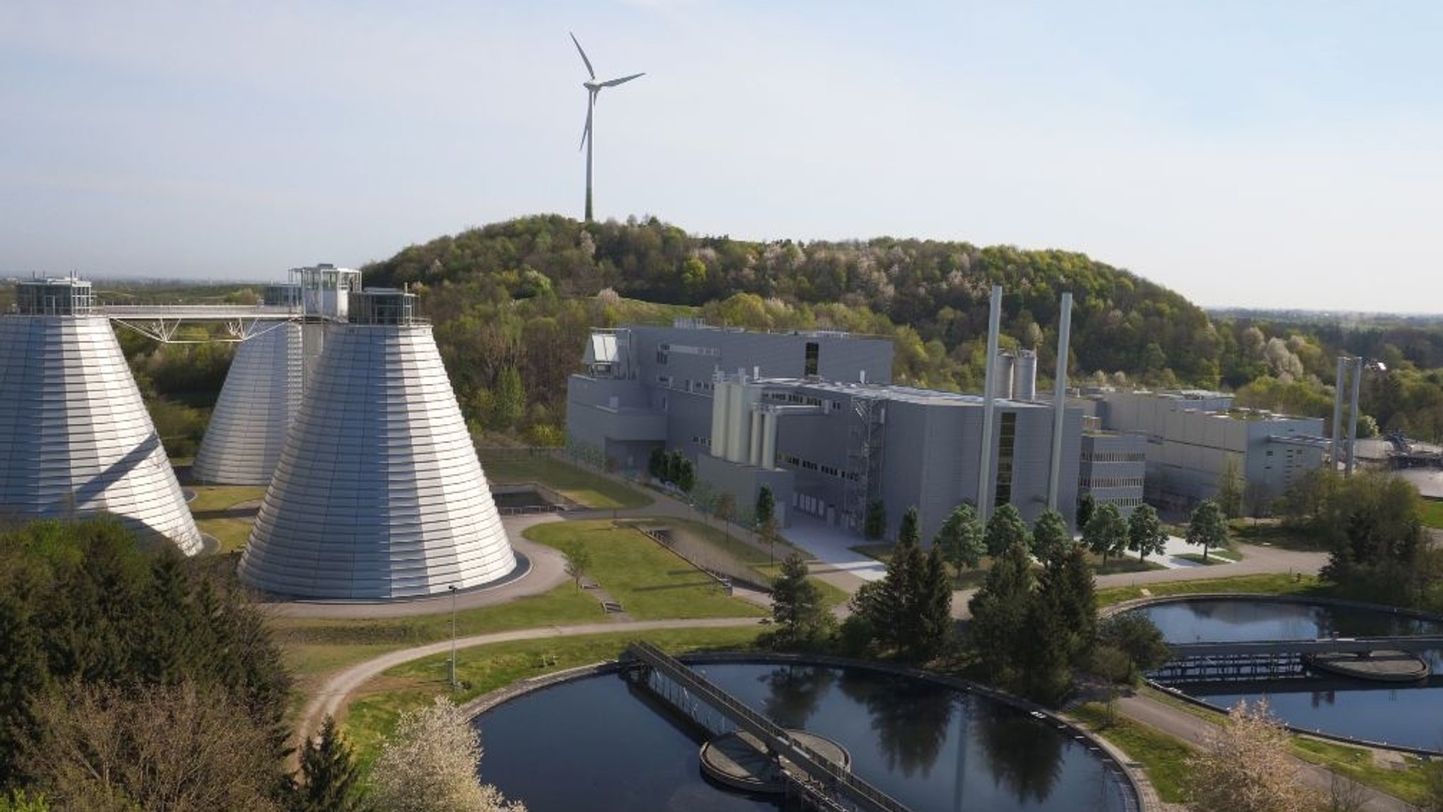 Visualisierung der geplanten neuen Klärschlammverbrennungsanlage, die 2027 oder 2028 fertig werden soll. 