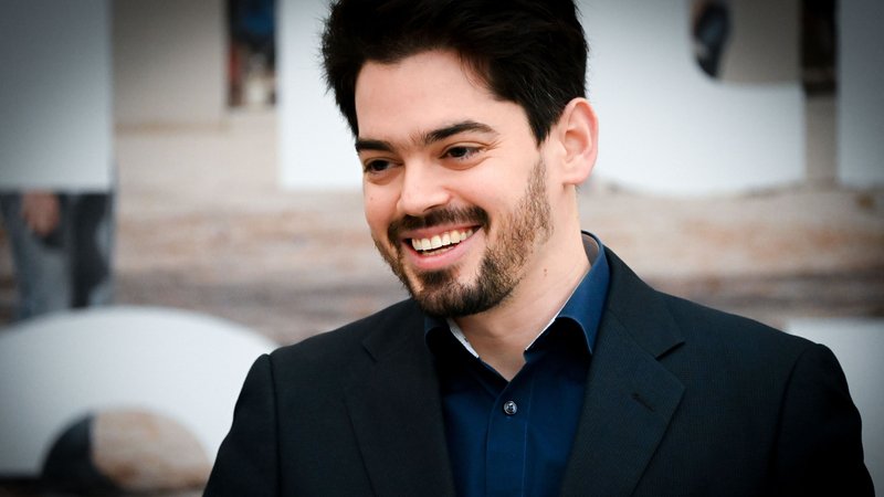 Porträt des designierten Chefdirigenten der Münchner Philharmoniker | Bild: Alessandra Schellnegger/Picture Alliance Porträt des designierten Chefdirigenten der Münchner Philharmoniker