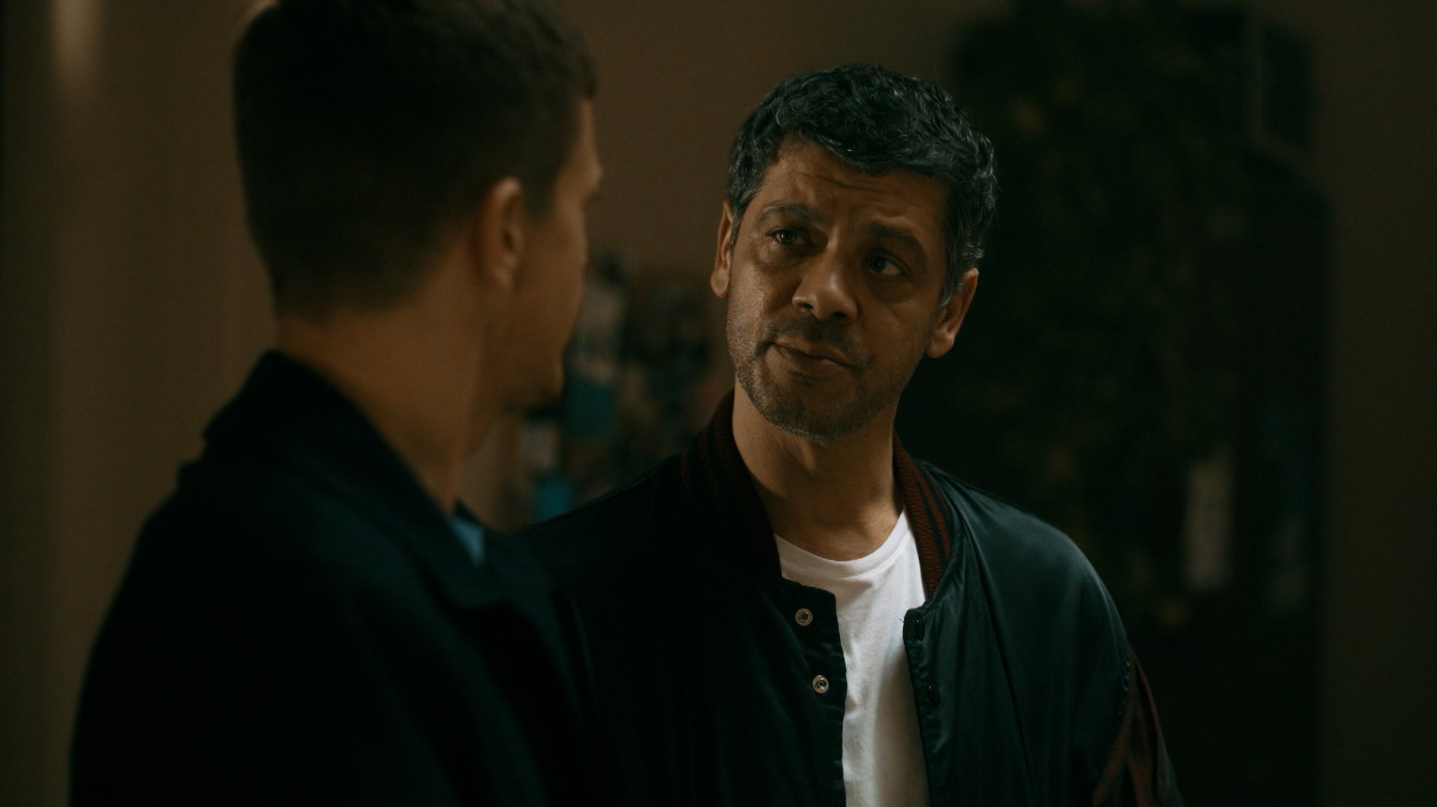 Tatort Filmausschnitt mit Carlo Ljubek (Nikola Buvak) und Ferdinand Hofer (Kalli Hammermann). | Bild: Bayerischer Rundfunk 2026 Tatort Filmausschnitt mit Carlo Ljubek (Nikola Buvak) und Ferdinand Hofer (Kalli Hammermann).