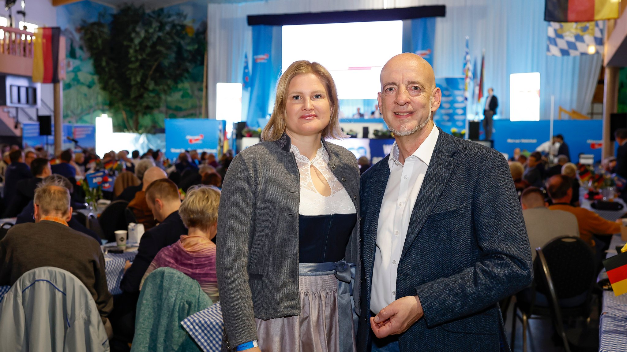 Die beiden Spitzenkandidaten der AfD, Katrin Ebner-Steiner und Martin Böhm.