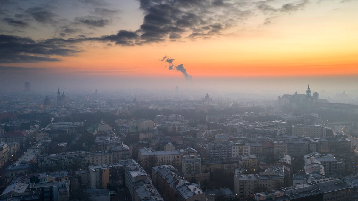 Smog über der polnischen Stadt Krakau. 