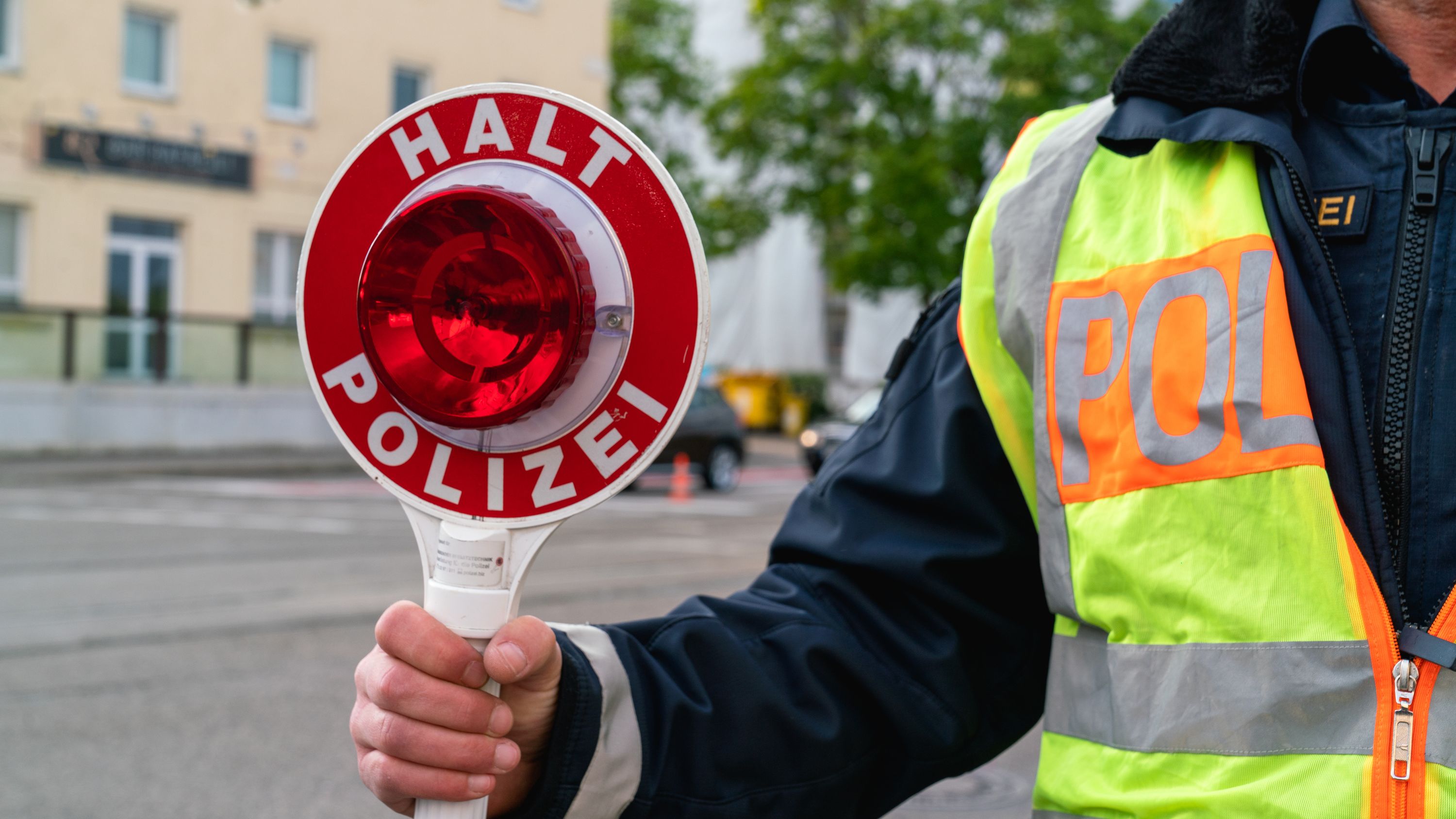 Nürnberger nachrichten er sucht sie