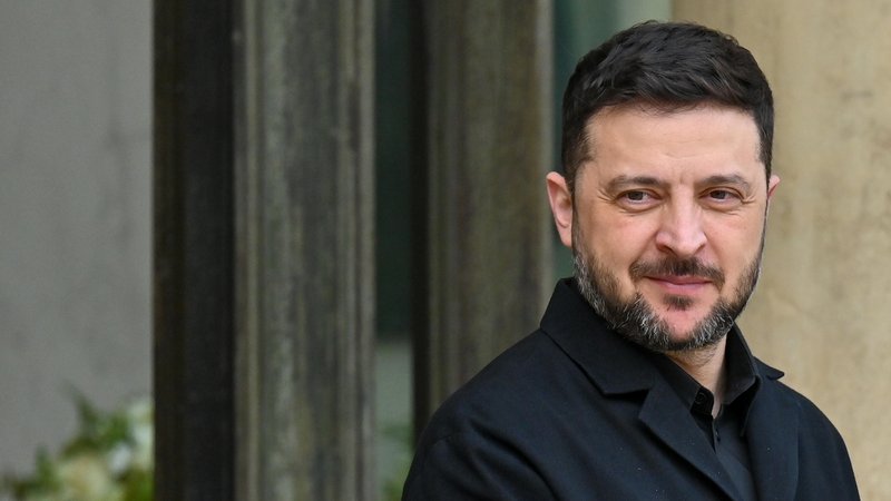 (Archivbild): Portrait von Volodymyr Zelenskyi | Bild: picture alliance / Hans Lucas | Henrique Campos (Archivbild): Portrait von Volodymyr Zelenskyi