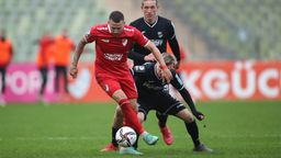Spielszene Türkgücü München gegen SC Verl