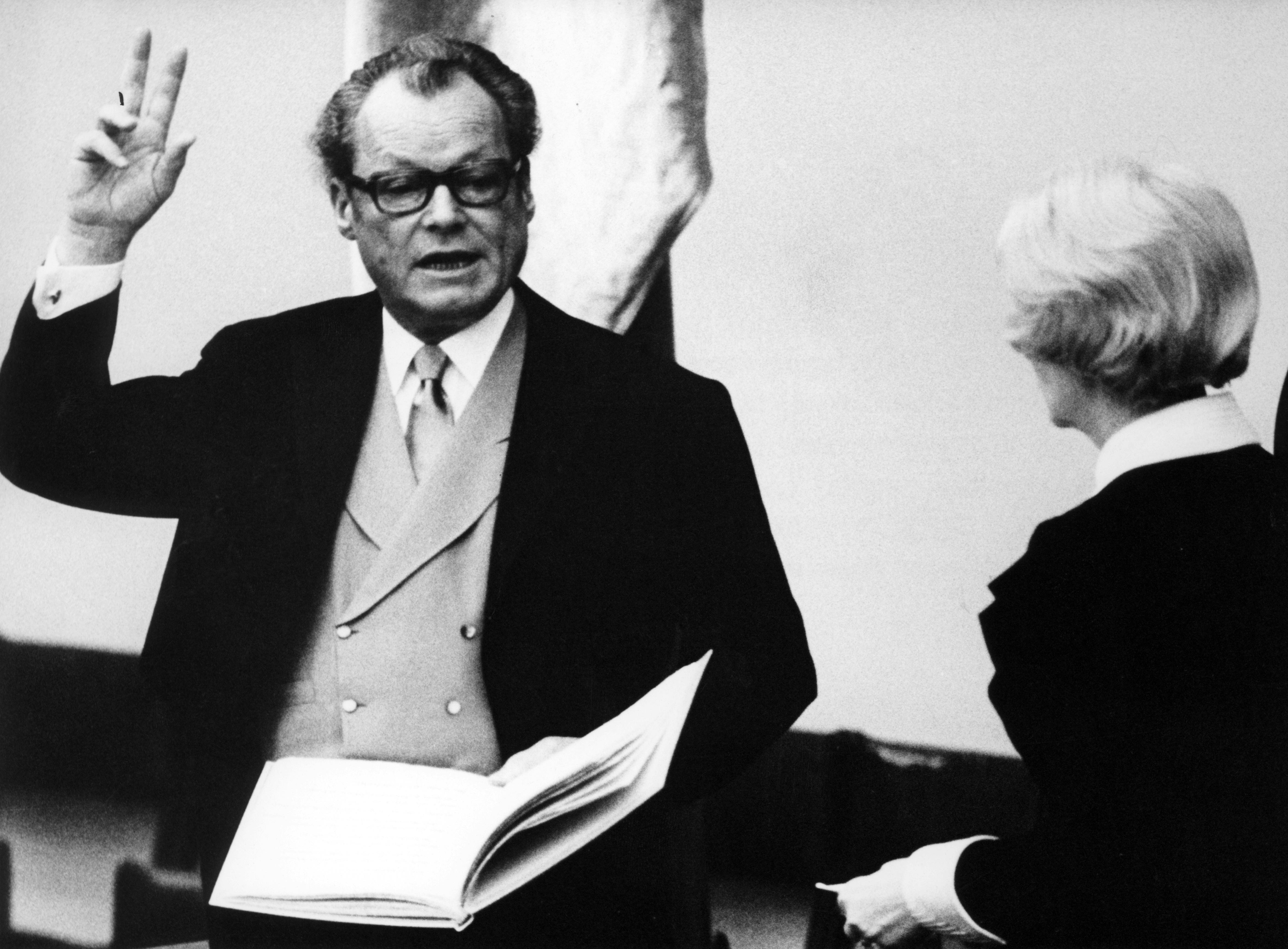 50 Jahre Kanzler Brandt Der Der Mehr Demokratie Wagte Br24