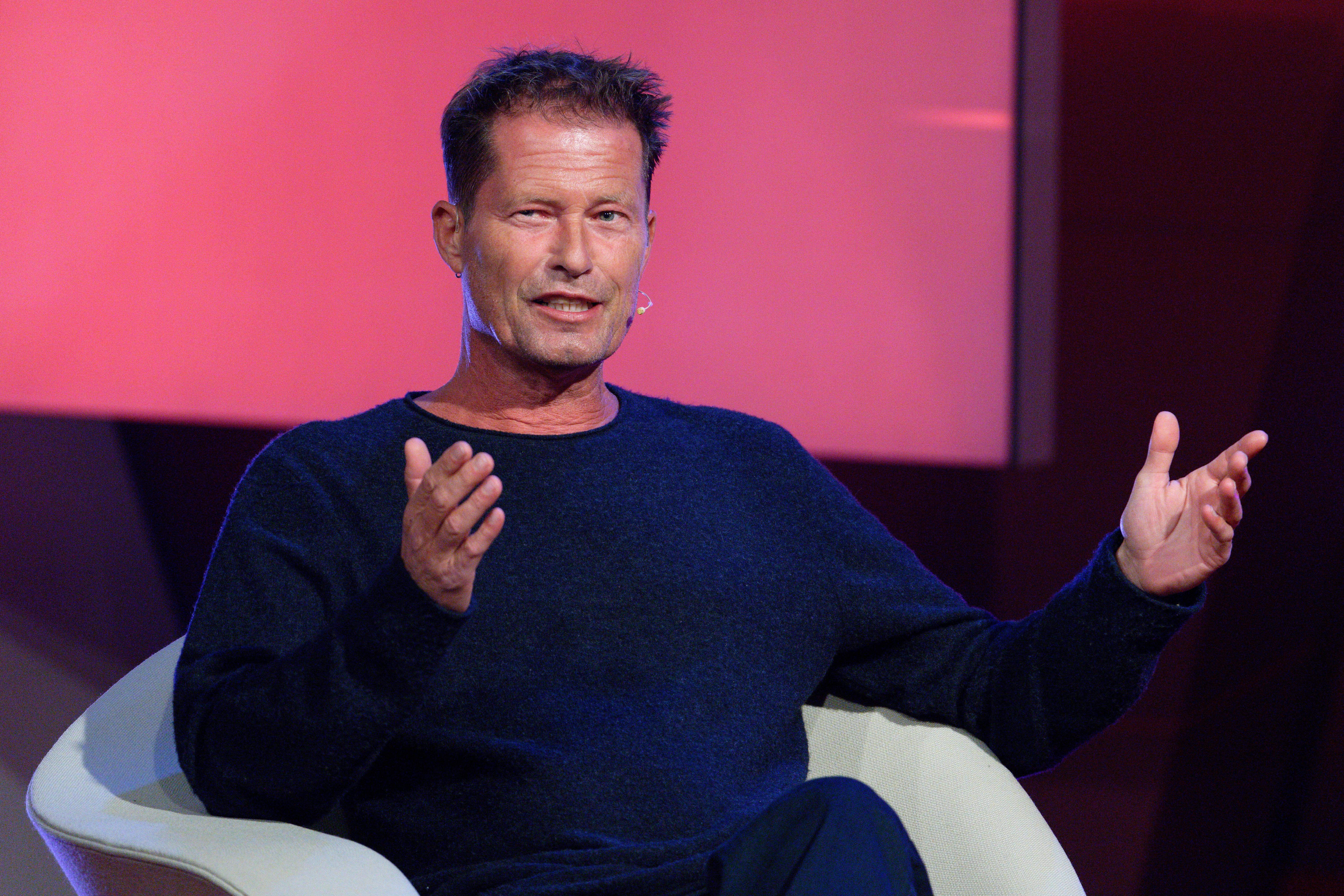 Der Schauspieler bei einer TV-Show 