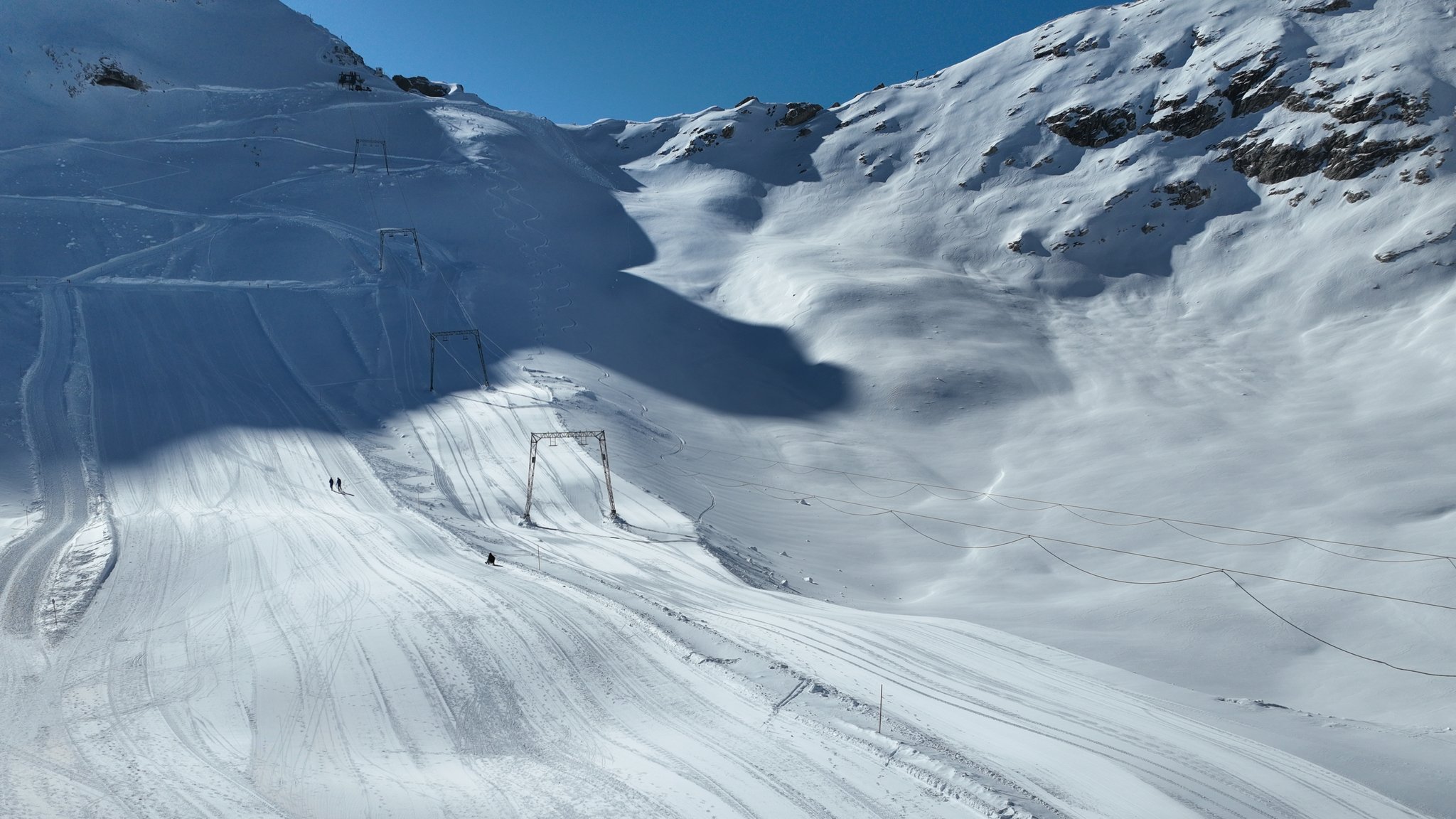 Eine Abfahrt auf dem Gletscher ist in Deutschland jetzt nicht mehr möglich. | Bild: Martin Breitkopf Eine Abfahrt auf dem Gletscher ist in Deutschland jetzt nicht mehr möglich.