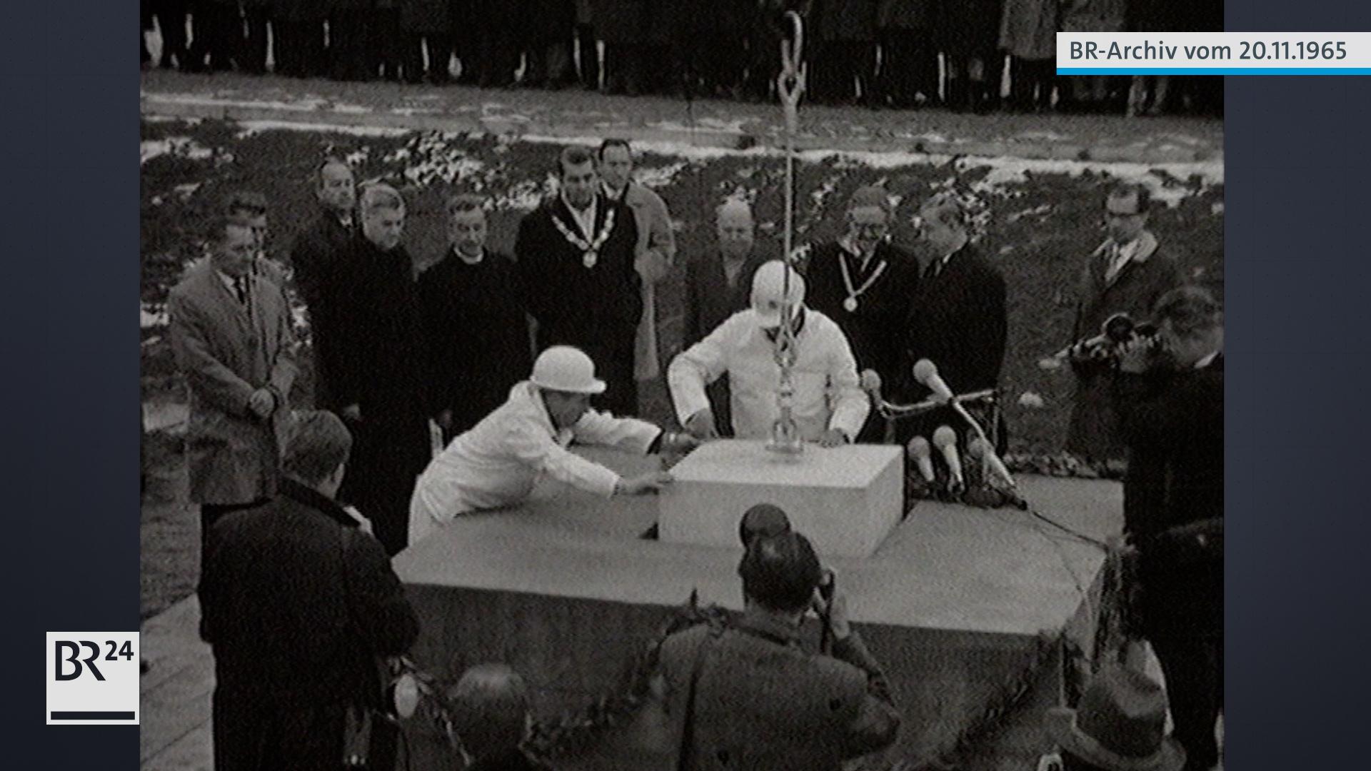 Grundsteinlegung Uni Regensburg im Beisein von Ministerpräsident Goppel