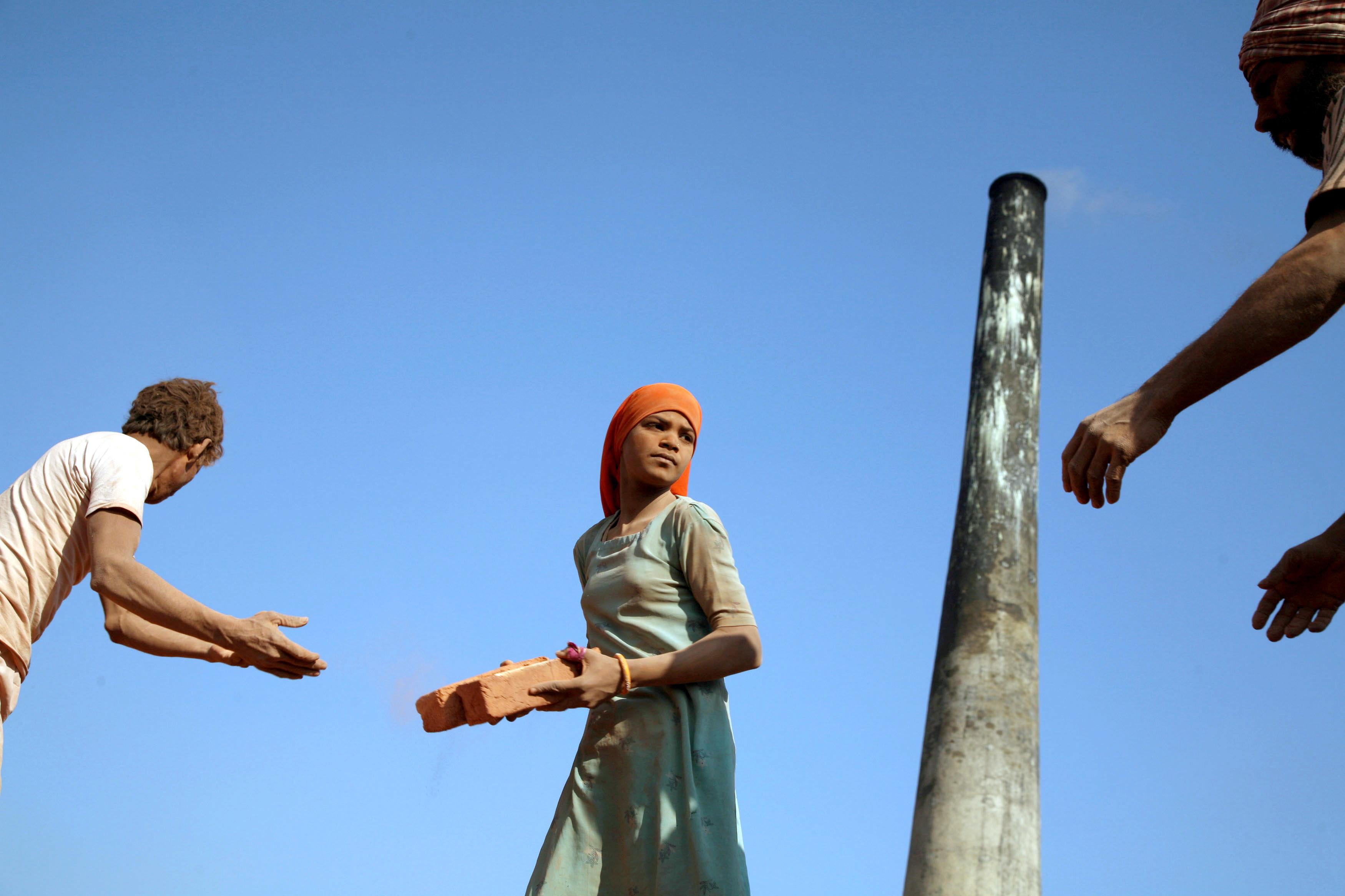 Mehr als 40 Millionen Menschen weltweit versklavt | BR24