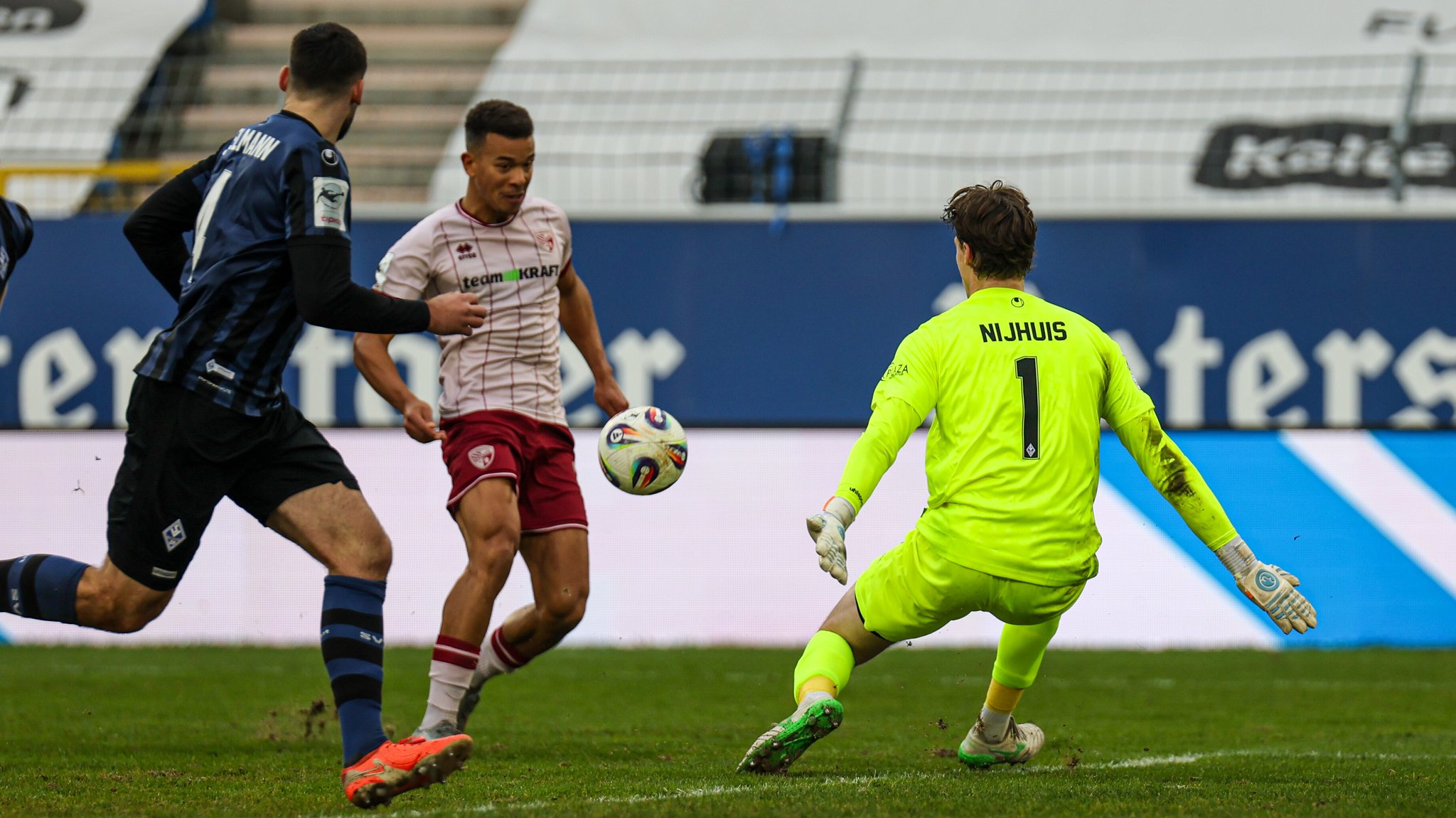 Später Ausgleich: Ingolstadt gibt Sieg in Mannheim aus der Hand