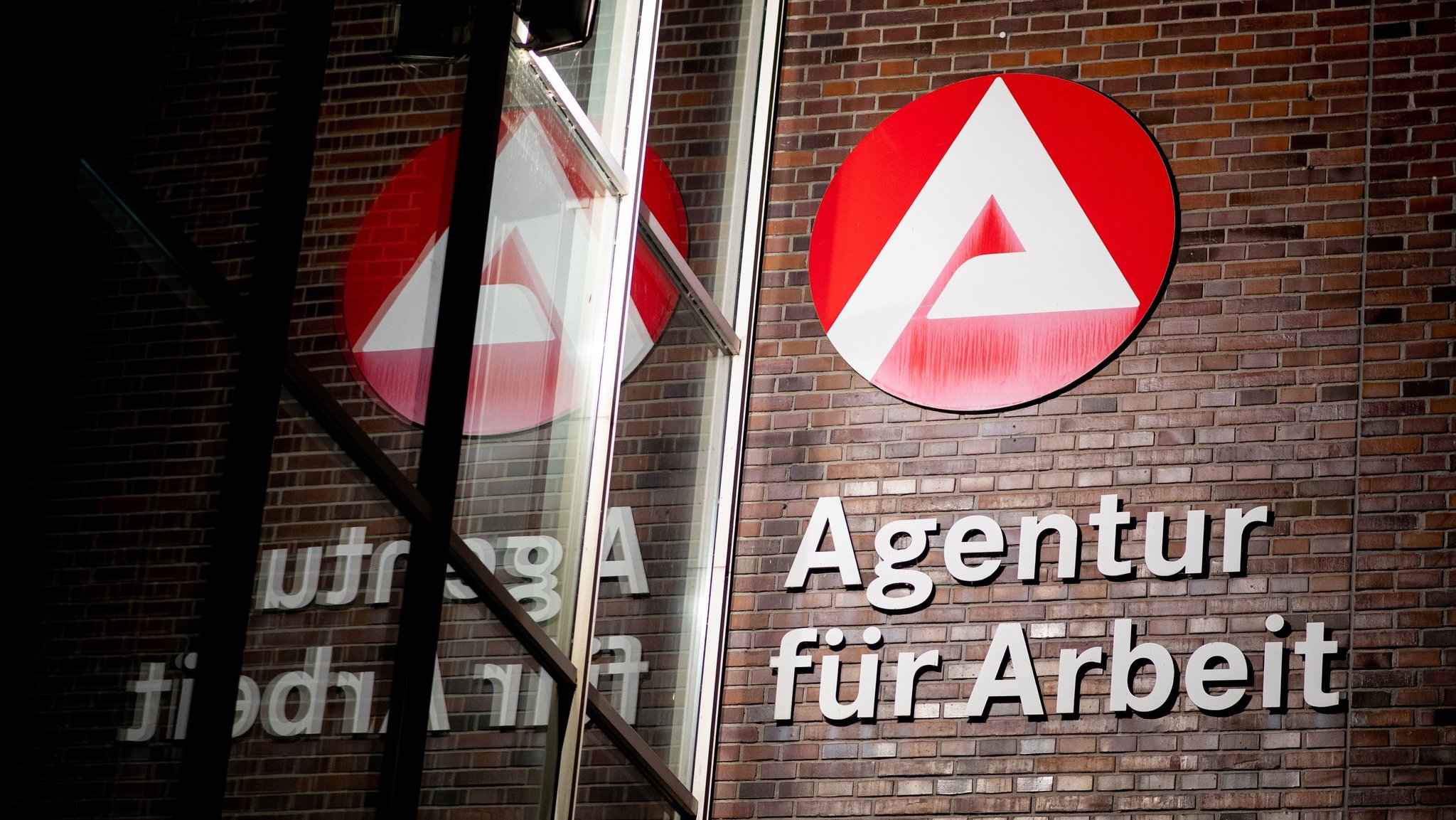 Finanzloch: Die Bundesagentur für Arbeit hat ein Problem