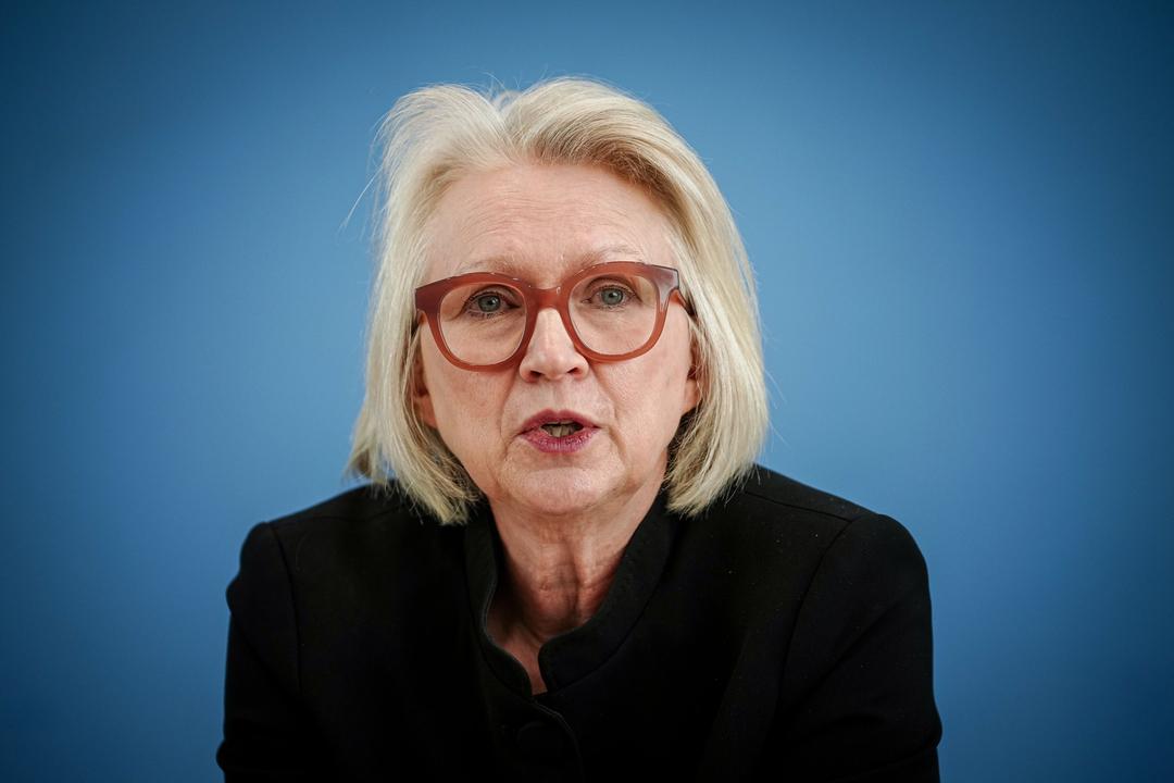 Monika Schnitzer, Vorsitzende der "Wirtschaftsweisen" stellt am 15. Mai 2024 in Berlin das Frühjahrsgutachten des Sachverständigenrates Wirtschaft vor.