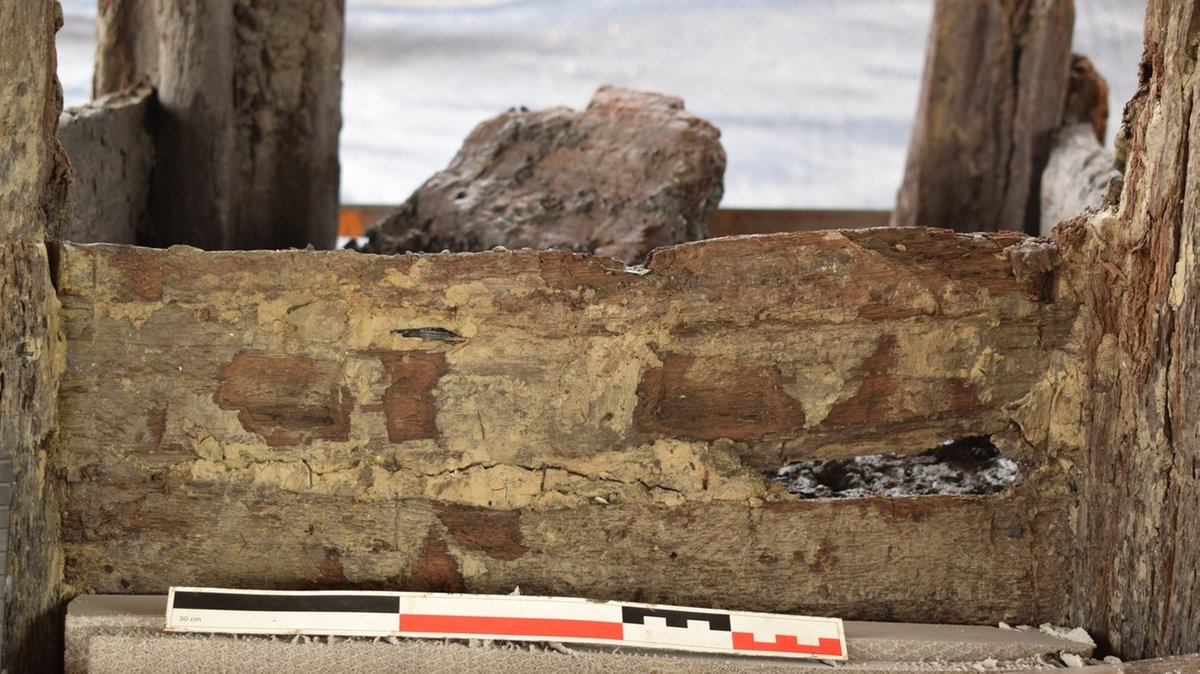 7.300 Jahre alter Holzbrunnen entdeckt