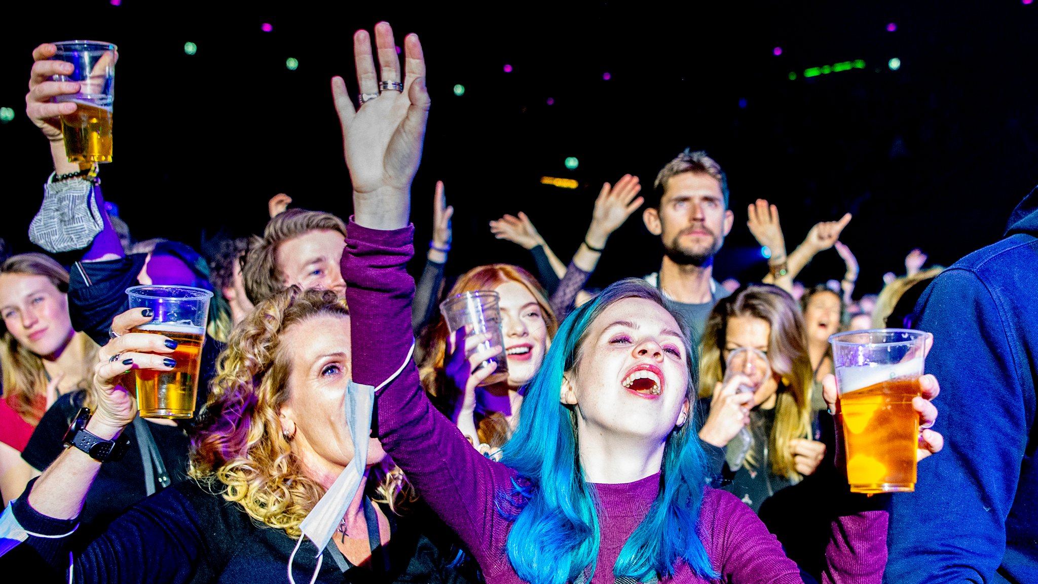 Corona-Experiment in Amsterdam: Wie kann eine Live-Veranstaltung vor Publikum sicher durchgeführt werden?