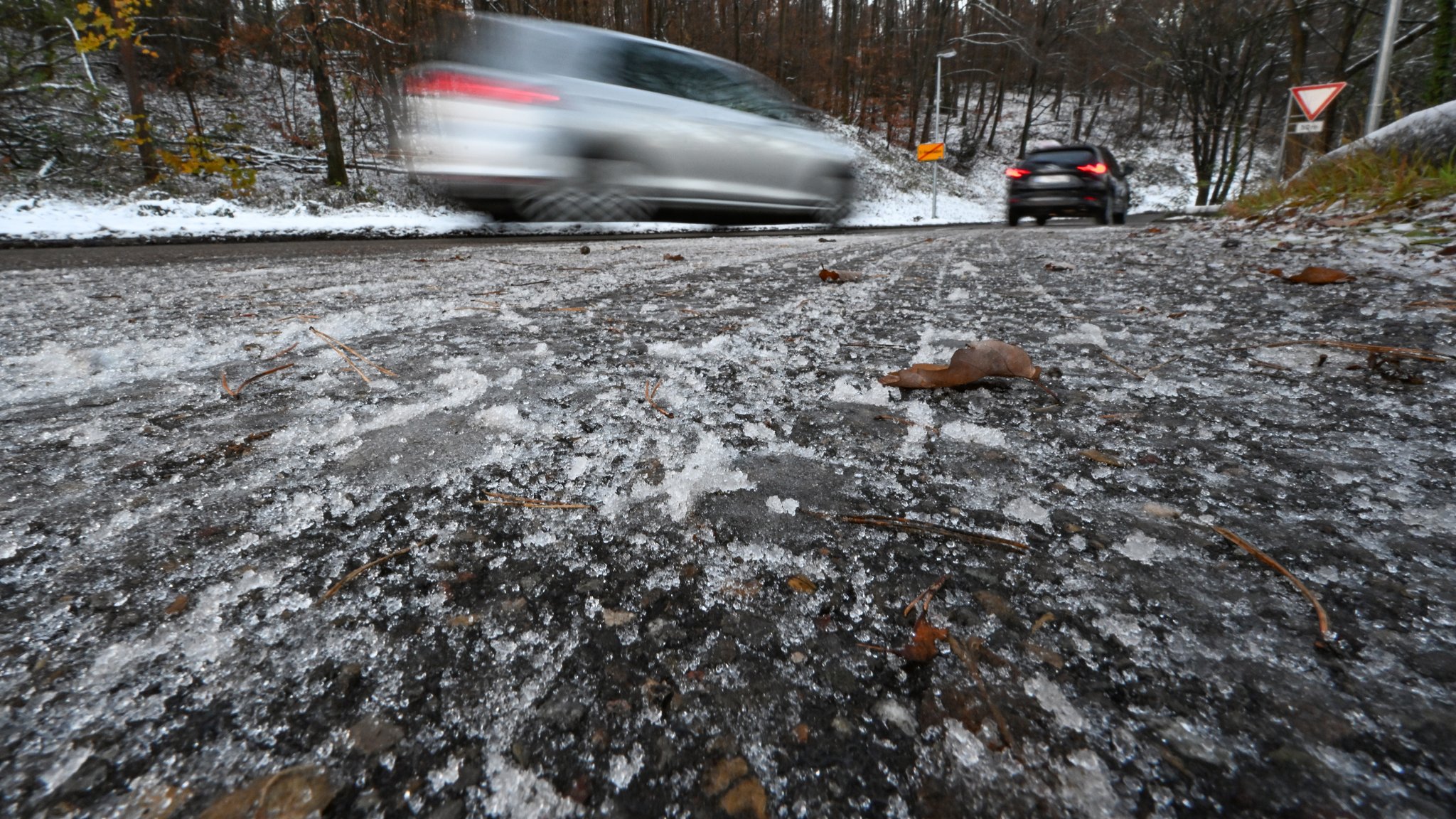 Glatte Straßen am Dienstag in Süddeutschland