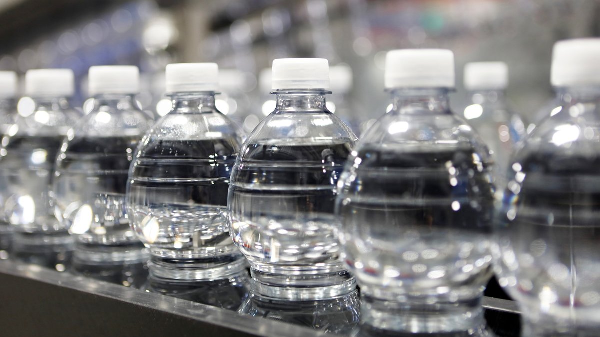 Kostbares Gut in Flaschen: Für Mineralwasser wird immer wieder Tiefengrundwasser verwendet