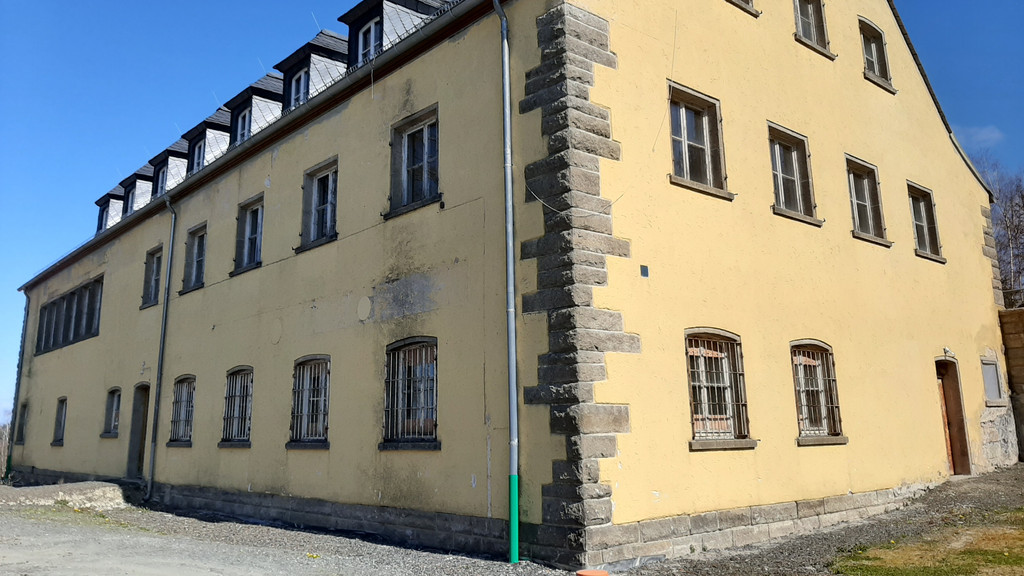 Das sogenannte DESt-Gebäude am ehemaligen KZ Flossenbürg.