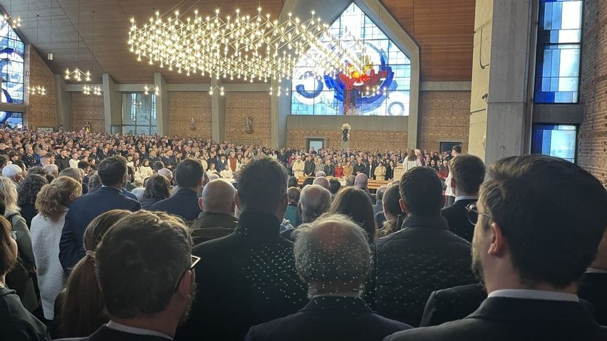 Pfarrer freigestellt: Wut und Tränen bei Gottesdienst