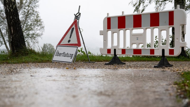 Symbolbild: Überschwemmungen durch Niederschläge und Tauwetter | Bild: picture alliance/dpa | Lennart Preiss Symbolbild: Überschwemmungen durch Niederschläge und Tauwetter