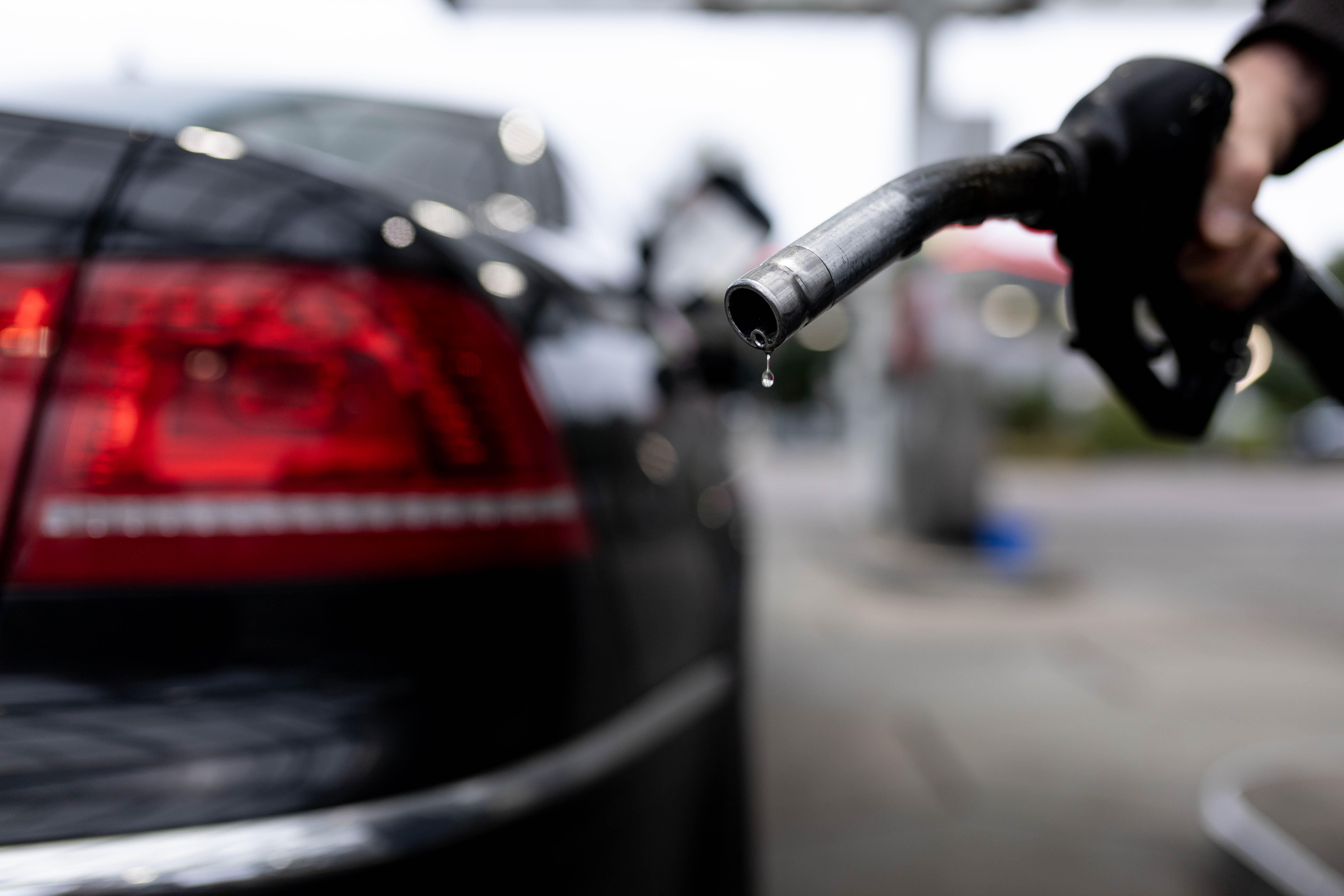 Tanken an der Autobahn wird immer teurer.