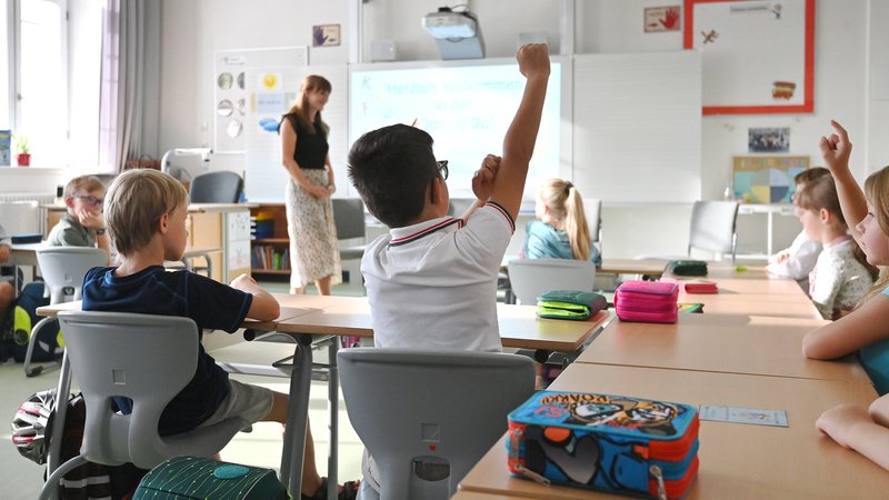 Schulunterricht an einer Grundschule in Bayern am ersten Schultag nach den Sommerferien am 12.09.2023. 