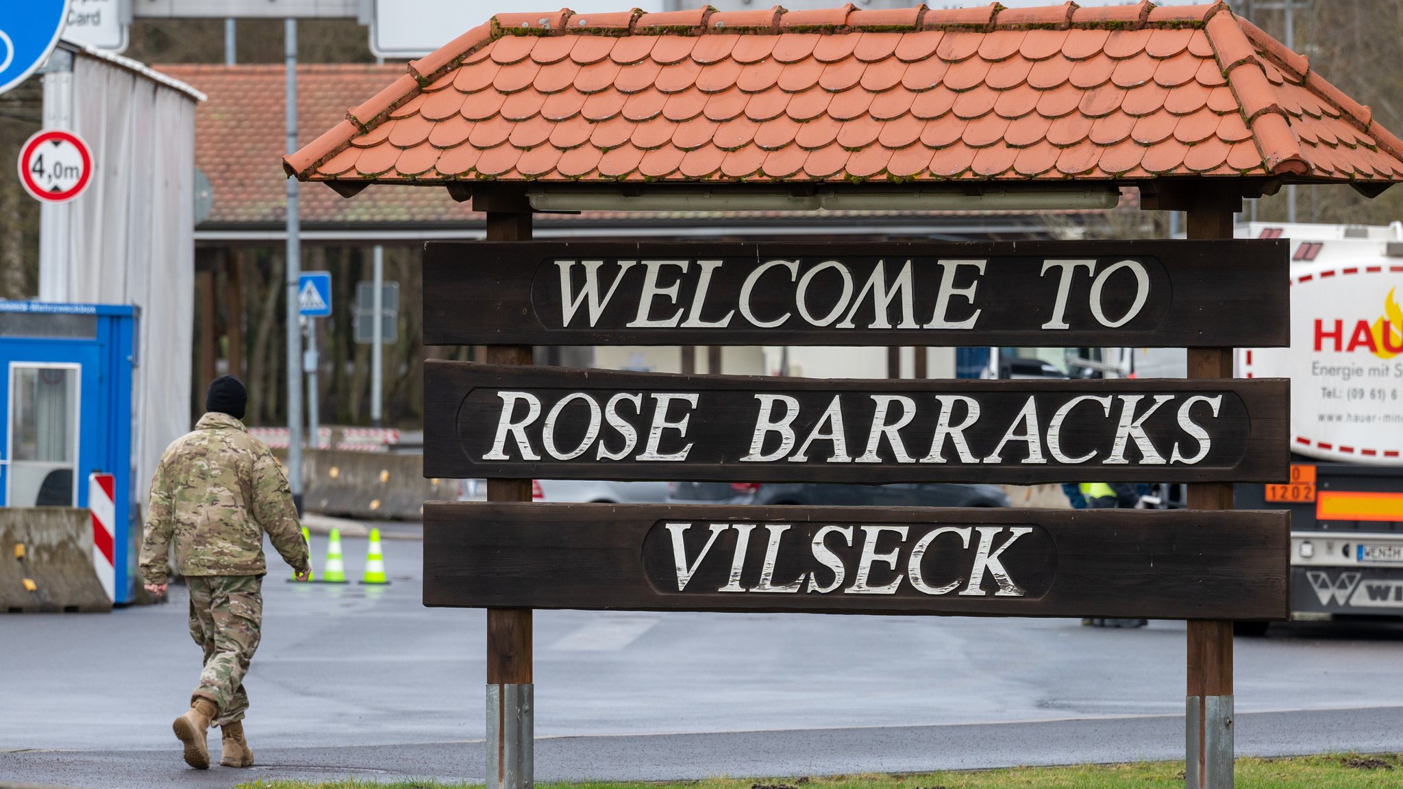Eingang zum US-Truppenübungsplatz Grafenwöhr. | Bild: picture alliance/dpa | Armin Weigel Eingang zum US-Truppenübungsplatz Grafenwöhr.