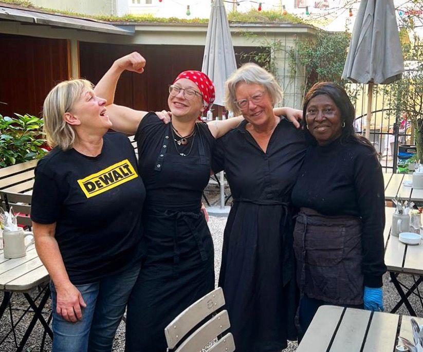 Küchenteam im Wirtshaus "Goldenes Schiff"
