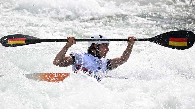 28.07.2024, Frankreich, Vaires-Sur-Marne: Olympia, Paris 2024, Kajak-Einer, Damen, Halbfinale, Deutschlands Ricarda Funk in Aktion. Foto: Sebastian Kahnert/dpa +++ dpa-Bildfunk +++ | Bild: dpa-Bildfunk/Sebastian Kahnert 28.07.2024, Frankreich, Vaires-Sur-Marne: Olympia, Paris 2024, Kajak-Einer, Damen, Halbfinale, Deutschlands Ricarda Funk in Aktion. Foto: Sebastian Kahnert/dpa +++ dpa-Bildfunk +++