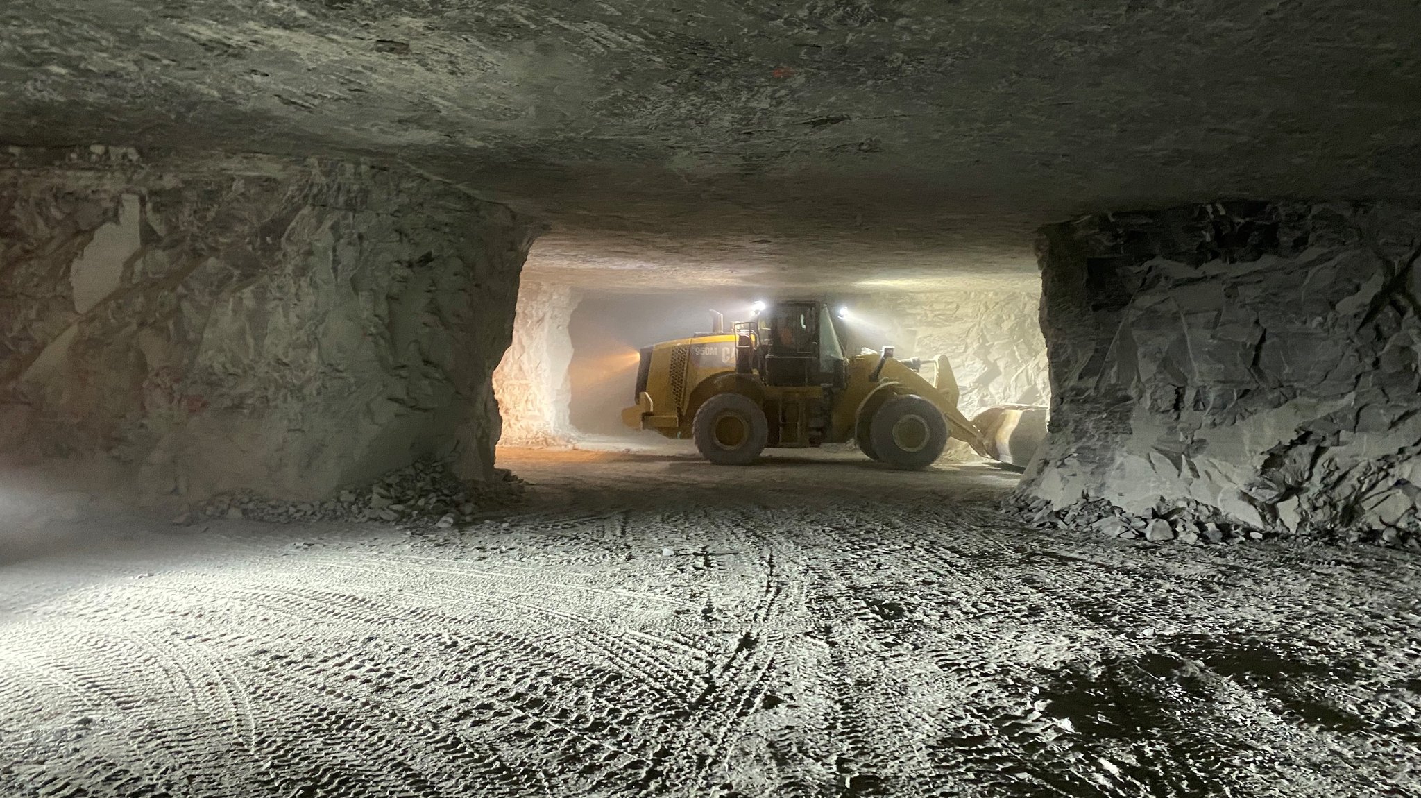 Anhydrit-Abbau im Knauf-Bergwerk in Hüttenheim 