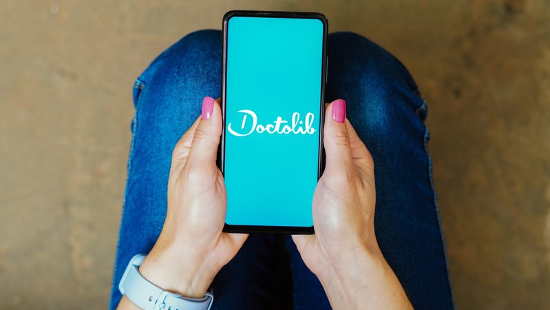 Arzttermine kann man schon seit Längerem über Web-Portale buchen. Verbraucherschützer sehen Probleme. | Bild: picture alliance / ZUMAPRESS.com | Rafael Henrique Arzttermine kann man schon seit Längerem über Web-Portale buchen. Verbraucherschützer sehen Probleme.