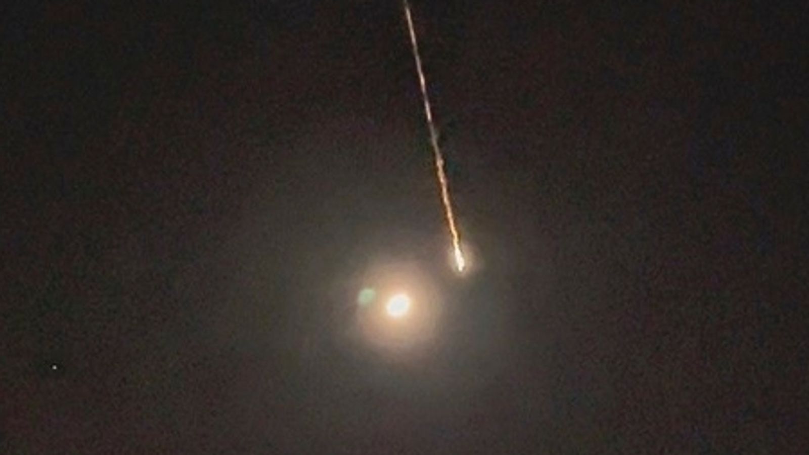 Himmel über Berlin: Asteroid spektakulär verglüht
