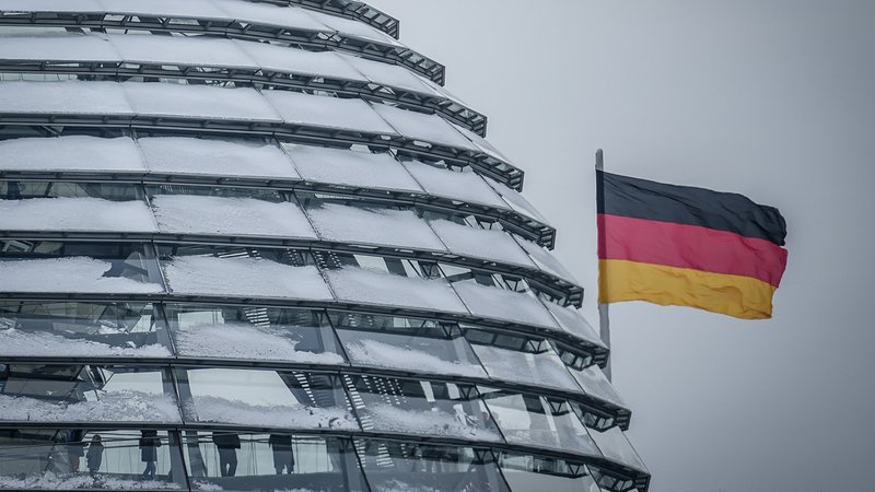 Bundestag setzt Schuldenbremse für Haushaltsjahr 2023 aus (Symbolbild)