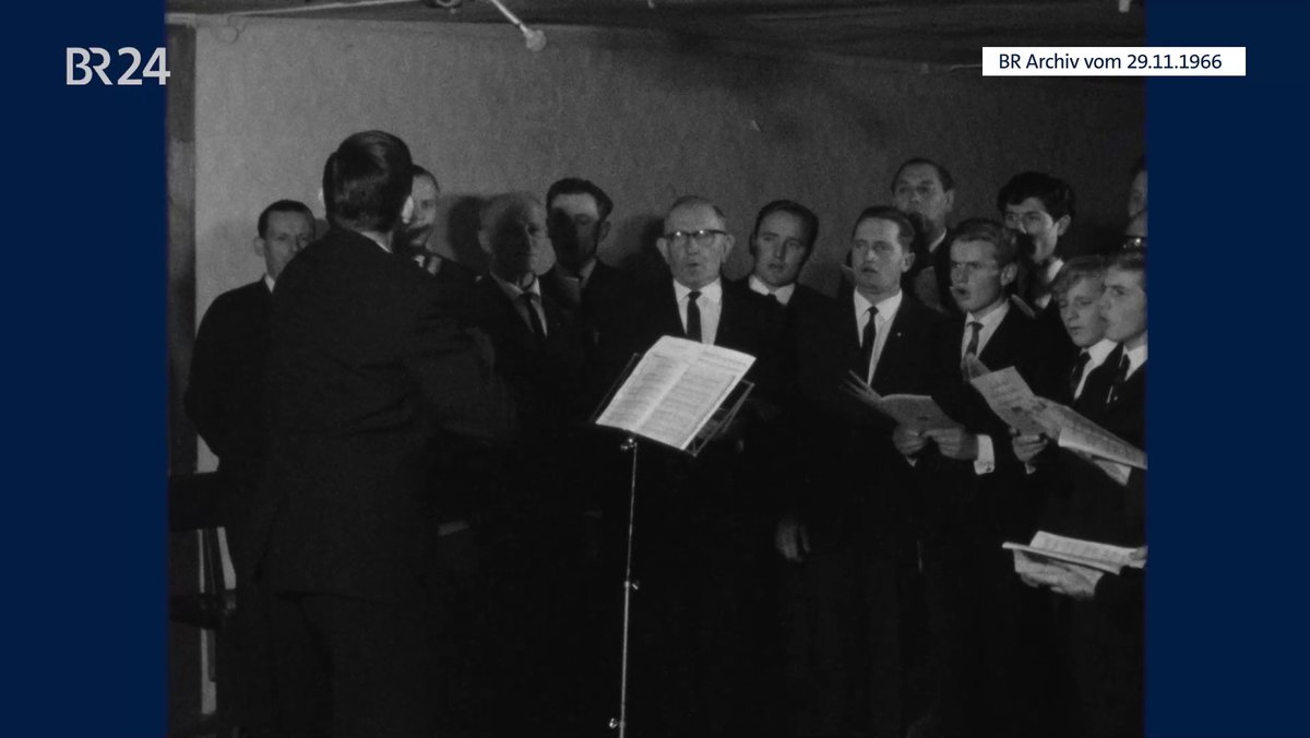 Männerchor beim Singen