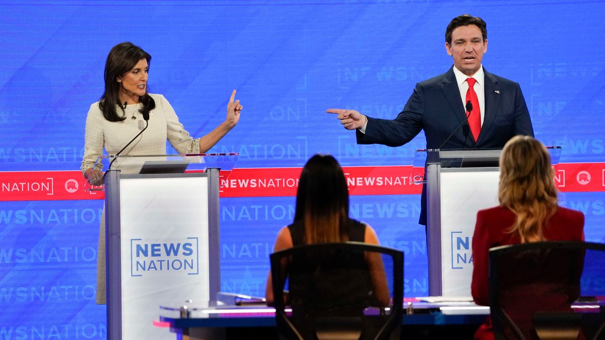 Nikki Haley und Ron DeSantis bei der vierten Vorwahldebatte der Republikaner am 6. Dezember