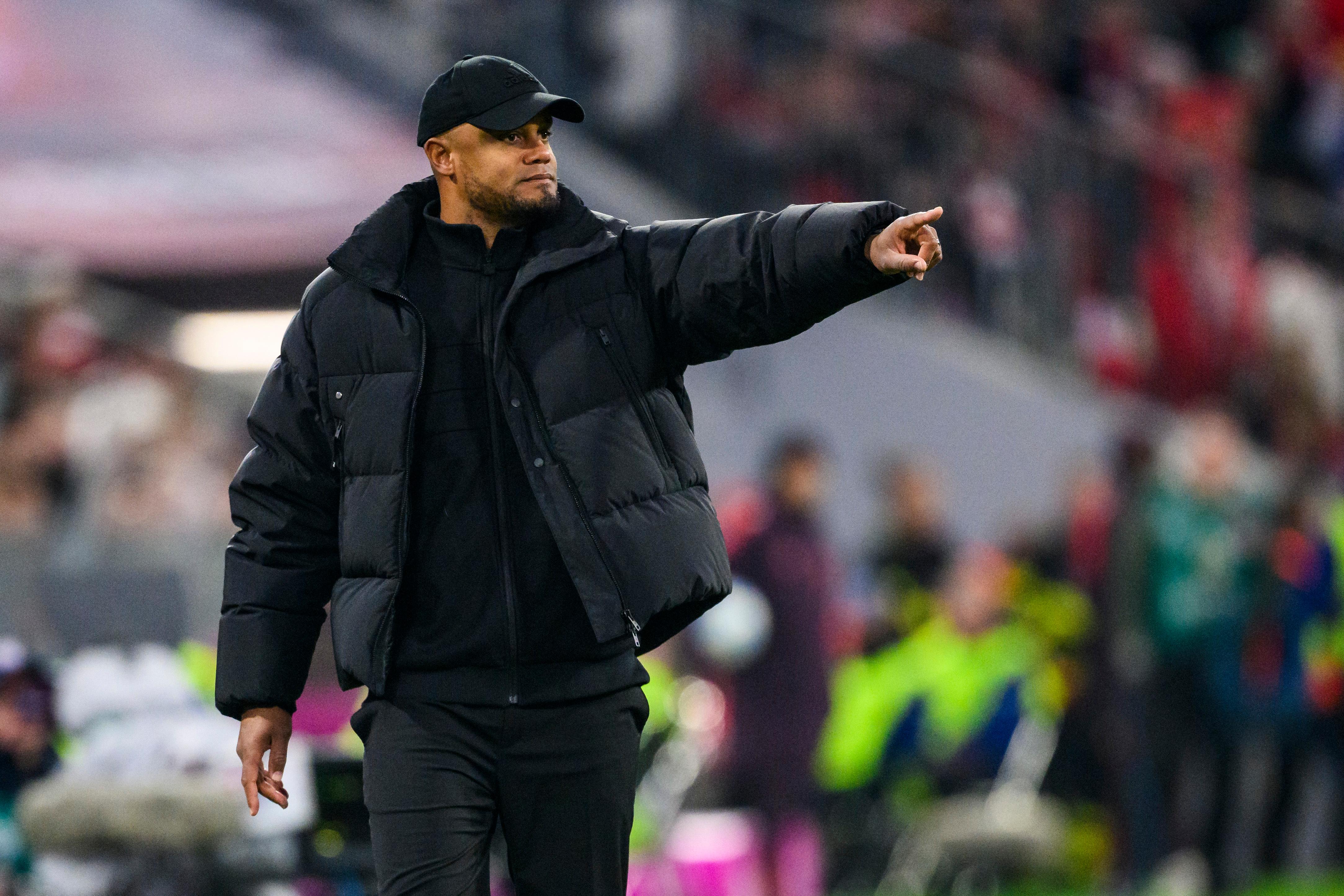 Vincent Kompany gibt Anweisungen