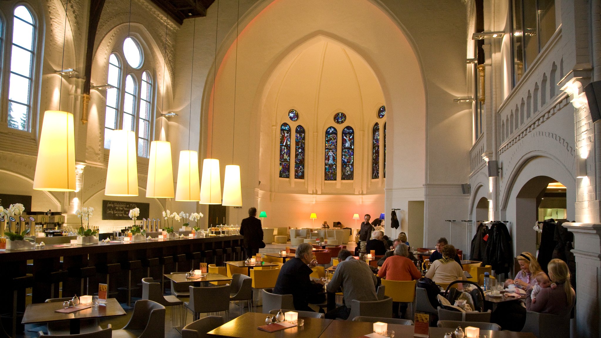 Restaurant in einer ehemaligen Kirche in Bielefeld.