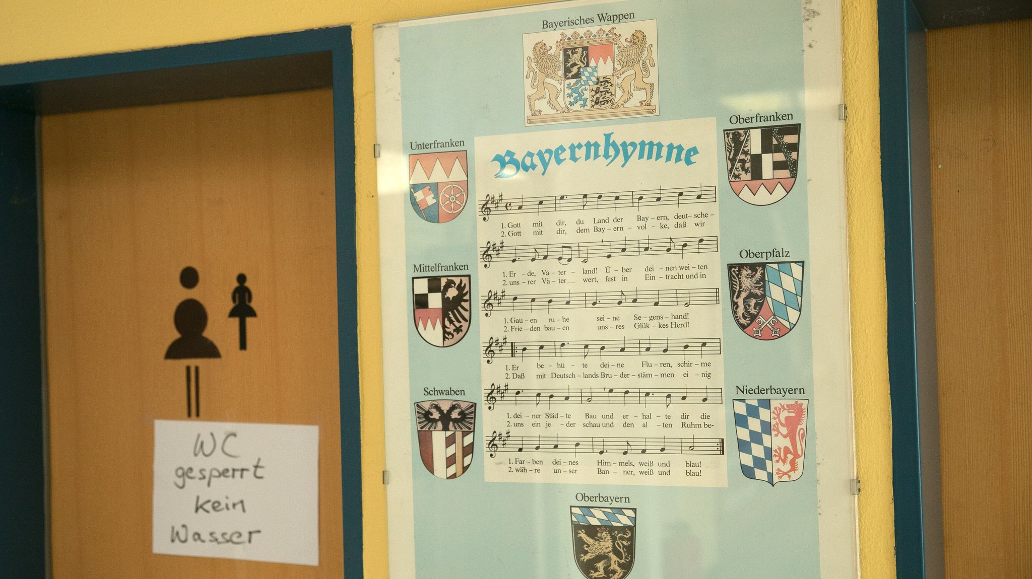 "Gott mit Dir..." - Hymnenpflicht an Schulen kommt