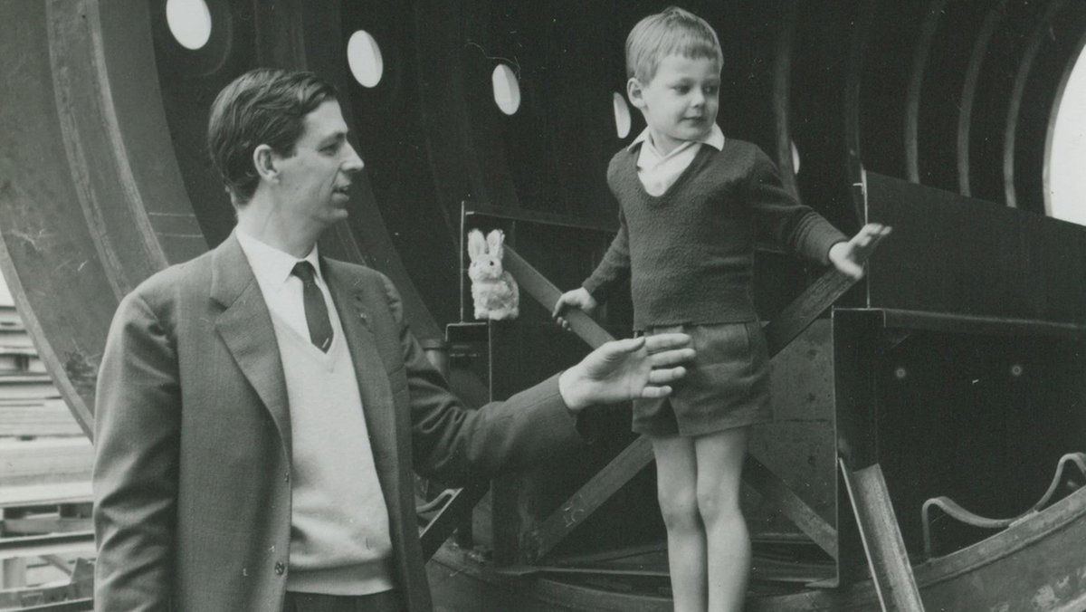 Jacques Piccard (l) und sein Sohn Bertrand (Foto aus dem Jahr 1962 oder 1963)