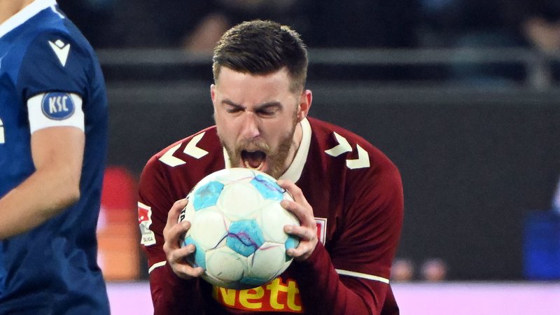 Karlsruher SC - Jahn Regensburg | Bild: dpa-Bildfunk/Uli Deck Karlsruher SC - Jahn Regensburg