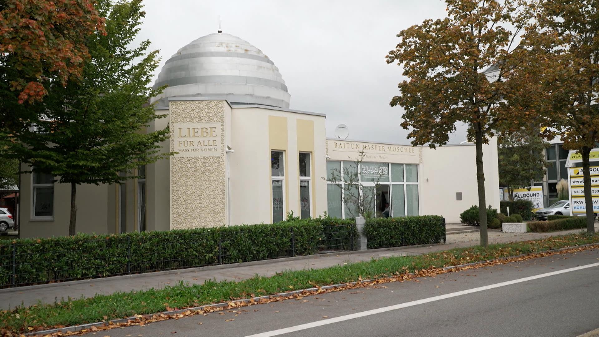 Baitunnaseer Moschee in Augsburg-Oberhausen  - einem Stadtteil mit hohem Migrationsanteil. 