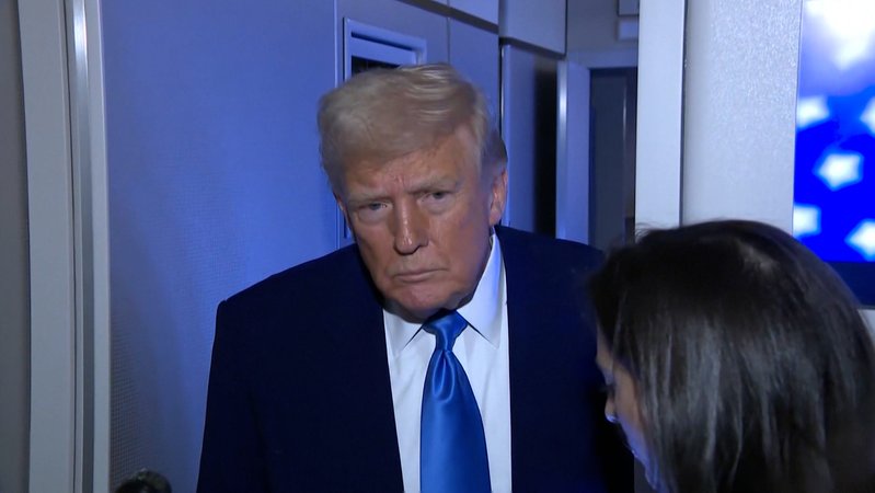 US-Zollpolitik: Zusammenbruch der Märkte Trumps Absicht? | Bild: BR24 US-Zollpolitik: Zusammenbruch der Märkte Trumps Absicht?