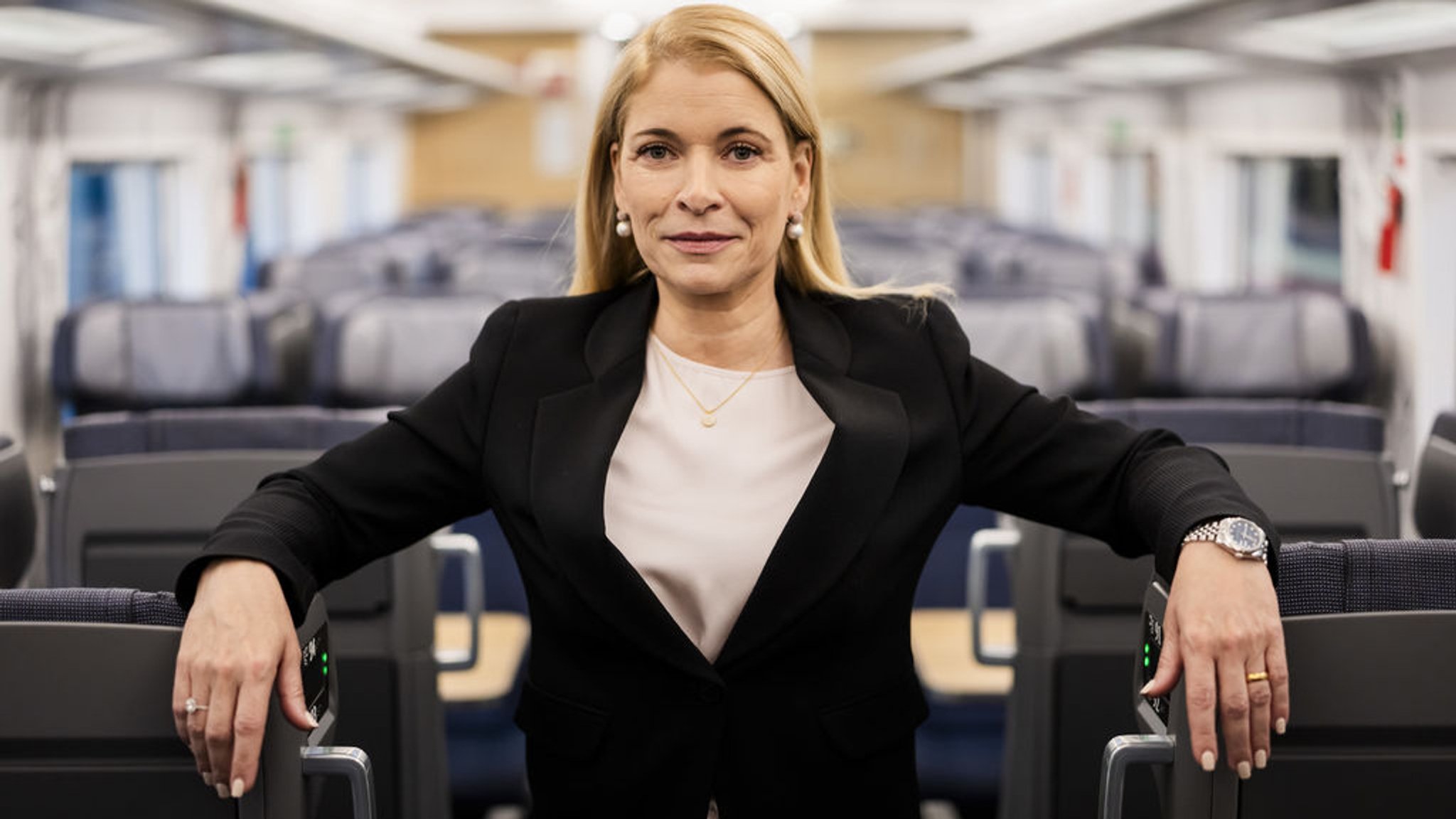 Bahnchefin kündigt "kompletten Neuanfang" an