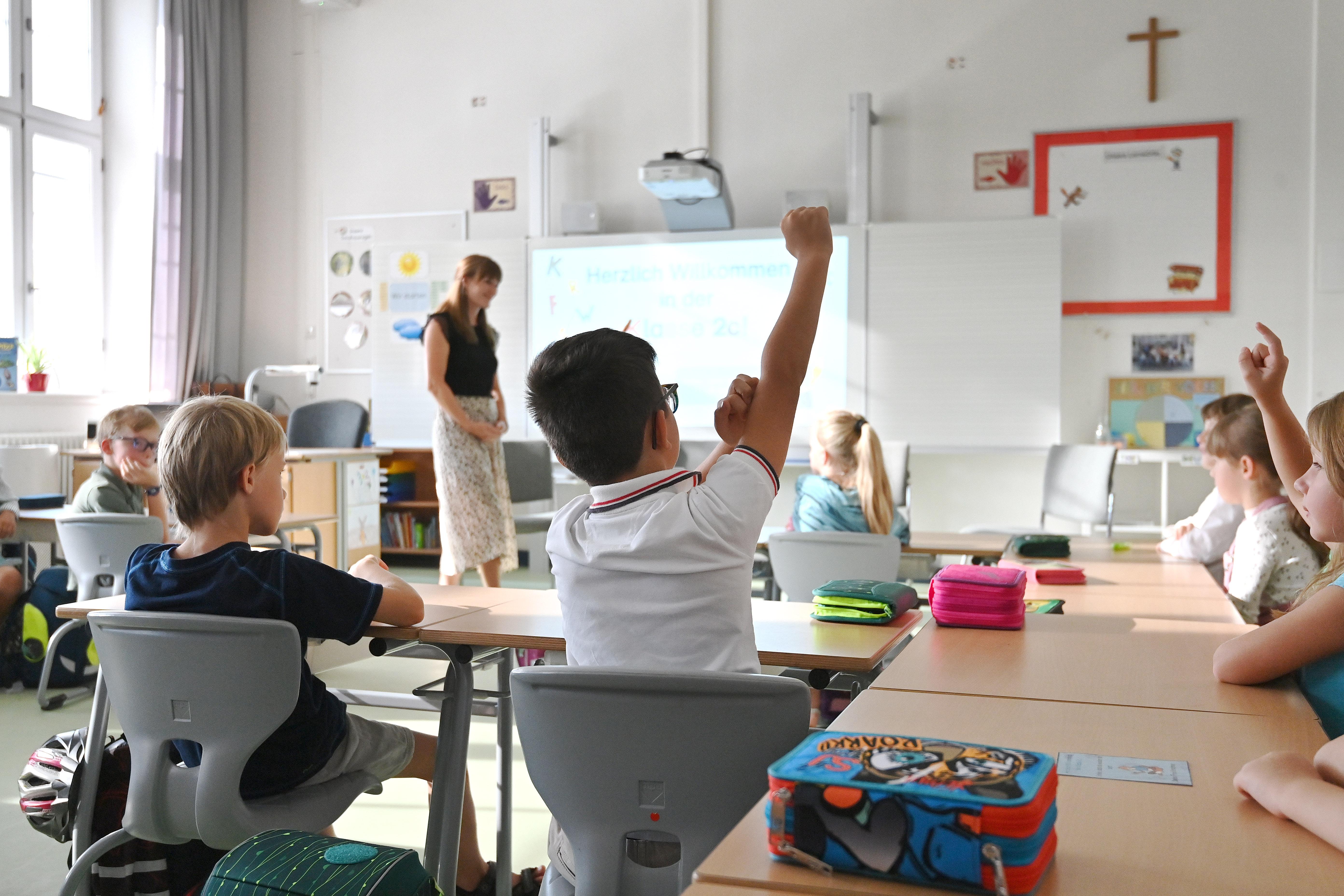 Schulunterricht an einer Grundschule in Bayern.