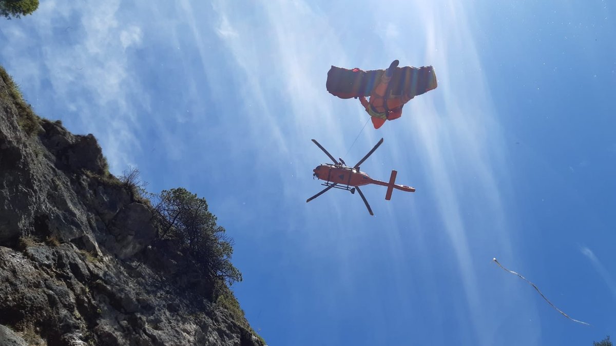Klettergurt falsch angelegt: Frau stürzt 15 Meter in die Tiefe