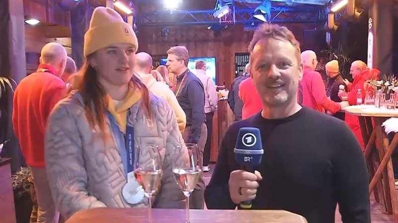 Emma Aicher im deutschen Haus | Bild: Bayerischer Rundfunk Emma Aicher im deutschen Haus