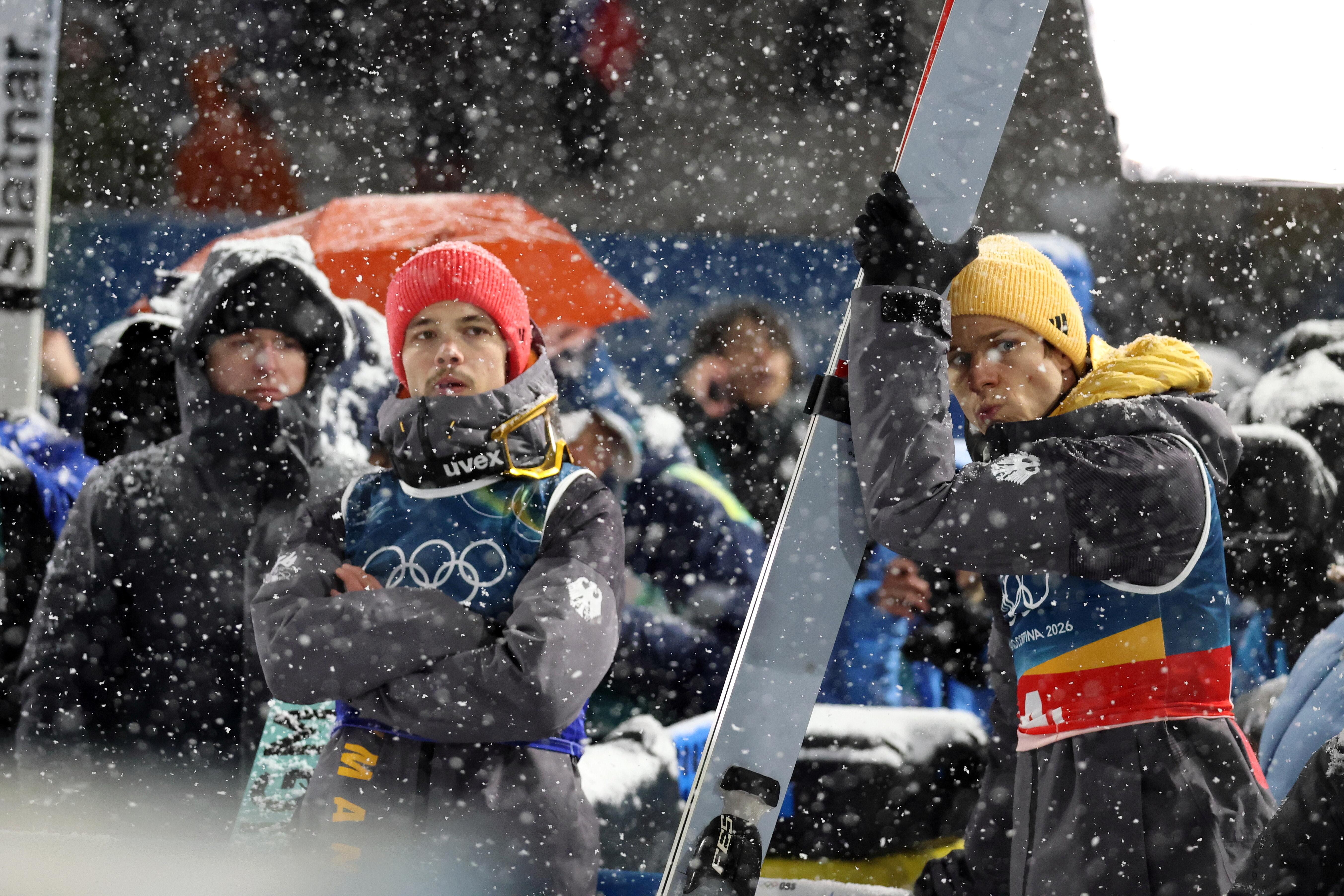 Die enttäuschten Gesichter von Raimund Philipp (SC Oberstdorf) und Andreas Wellinger (SC Ruhpolding).