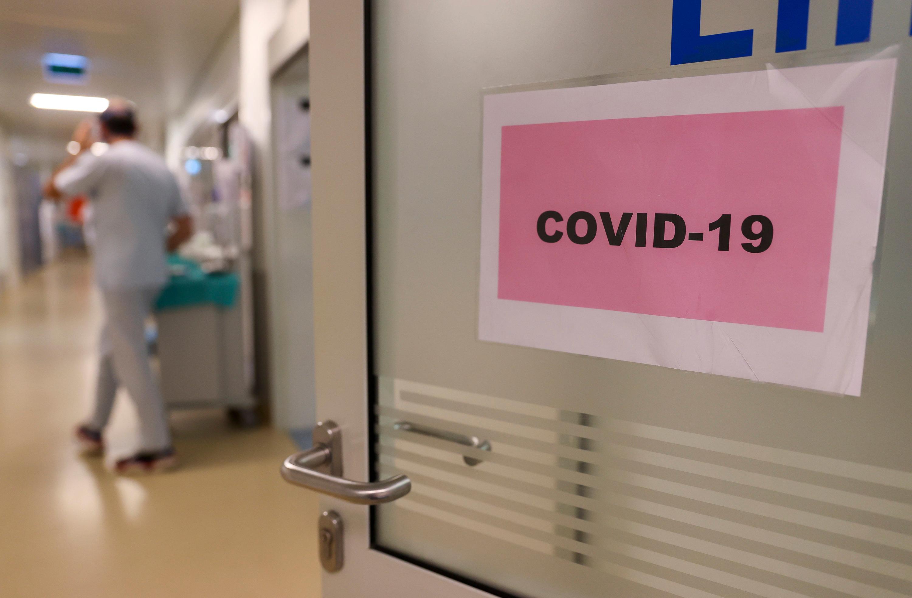 Image accompanying Auch symptomlose Patienten mit positivem Coronatest zählen für die Krankenhausampel und die Intensivbetten-Belegung